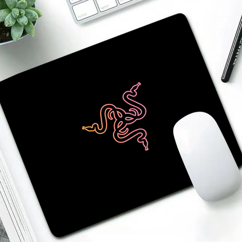 Laptop Accessories For Gaming - Razer Luxury Mouse Pad Anime Gamer